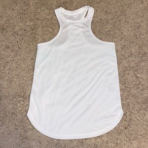 NIKE SMALL WHITE TANK TOP